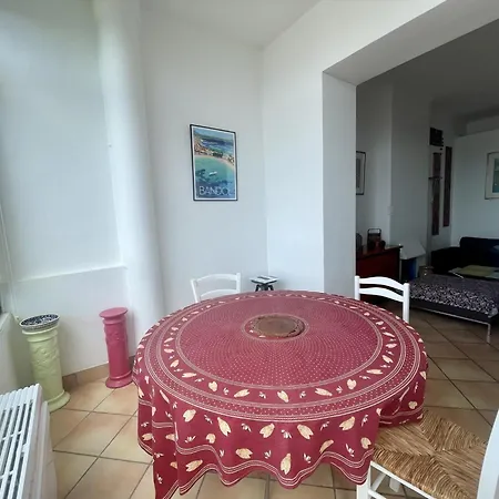 Apartment Du Chateau - Maeva - Climatise Bord De 2 Pieces 2 Personnes - Selection Mae-4883 Bandol